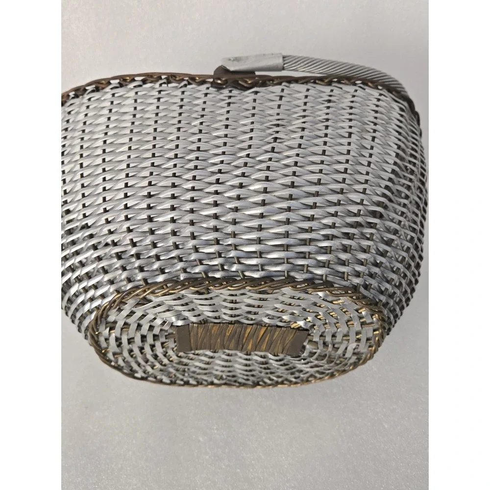 Vintage Woven‎ Metal Wire Basket with Handle Functional Quality Farmhouse Style